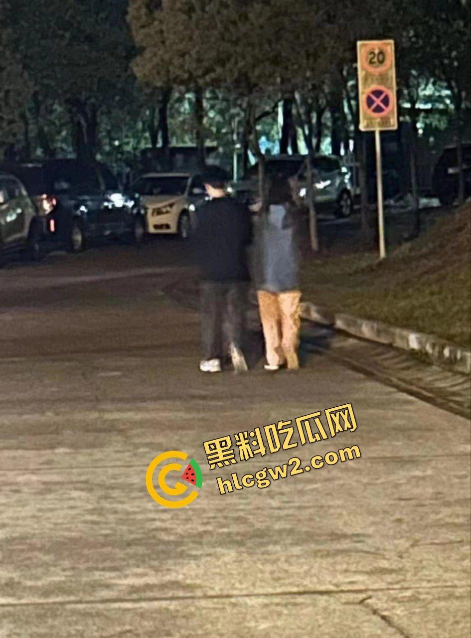 独家曝光!河南科技大学反差母狗『王昱心』公交车骚鸡 换男友如洗手 上位性爱遭泄密!