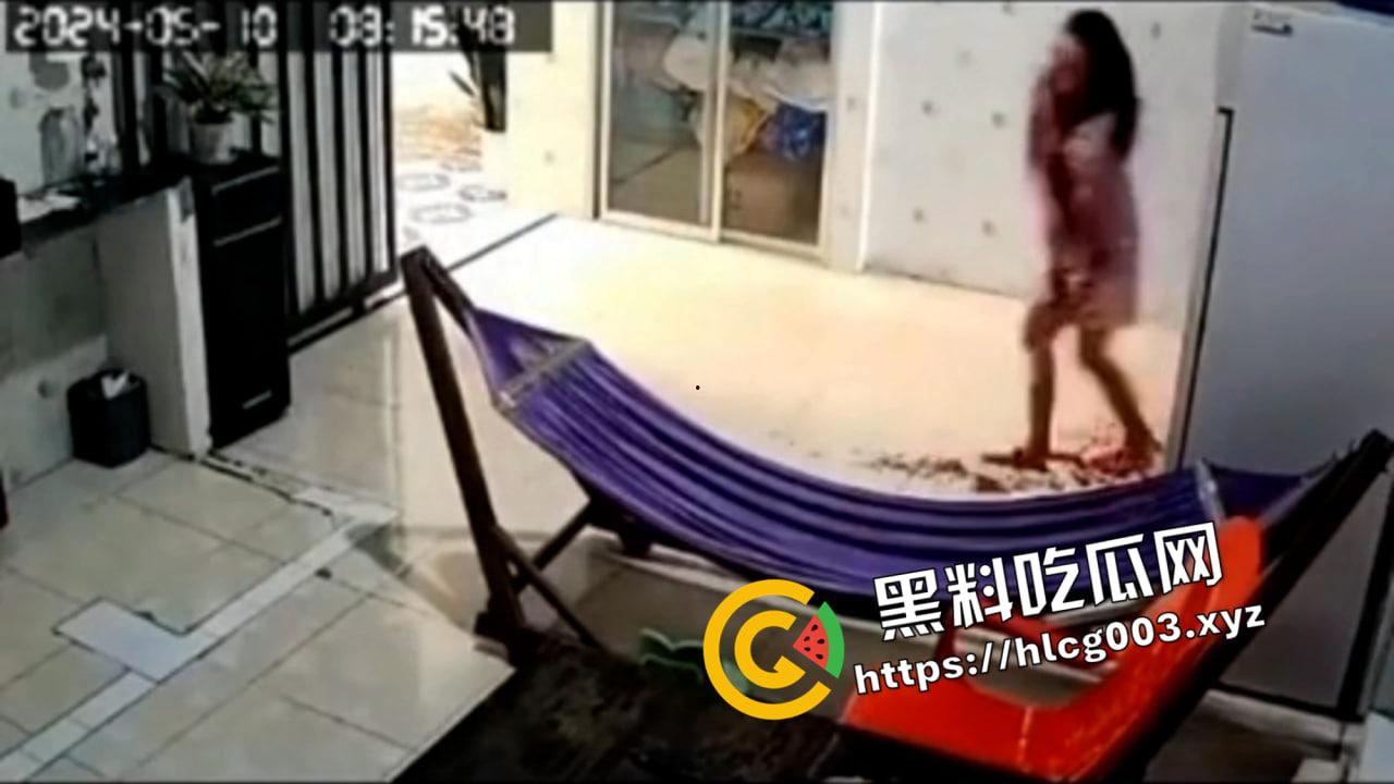 血腥慎入！入户杀人 嗓子被割裂无法喊人 活生生血尽而亡 现场视频惨不忍睹