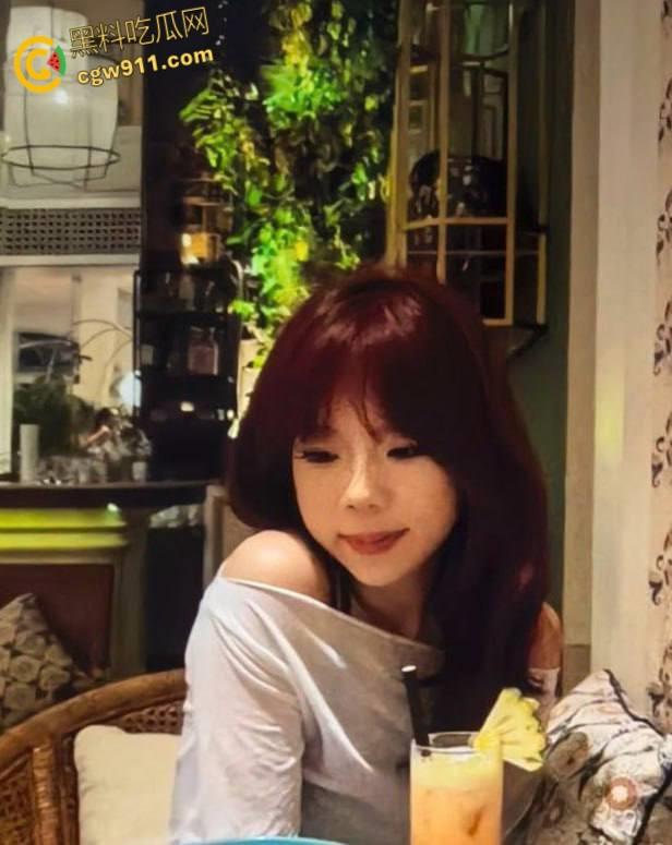 广东深圳骚母狗【赵雅琳】，逼瘾极大每次都要吃大屌，展示口交深喉技巧花样百出， 一线天馒头逼十分诱人 ！