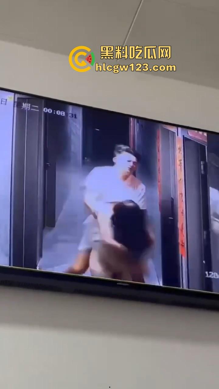 美女520当晚酒醉被两名男子捡尸 强行拖入酒店房间 轮奸2小时酒醒后才被救出 最终两人被拘!