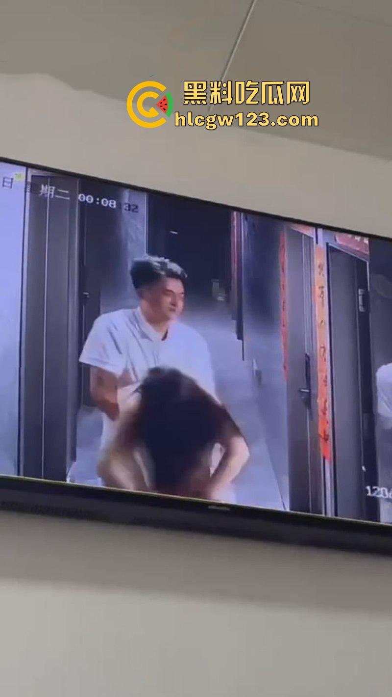 美女520当晚酒醉被两名男子捡尸 强行拖入酒店房间 轮奸2小时酒醒后才被救出 最终两人被拘!