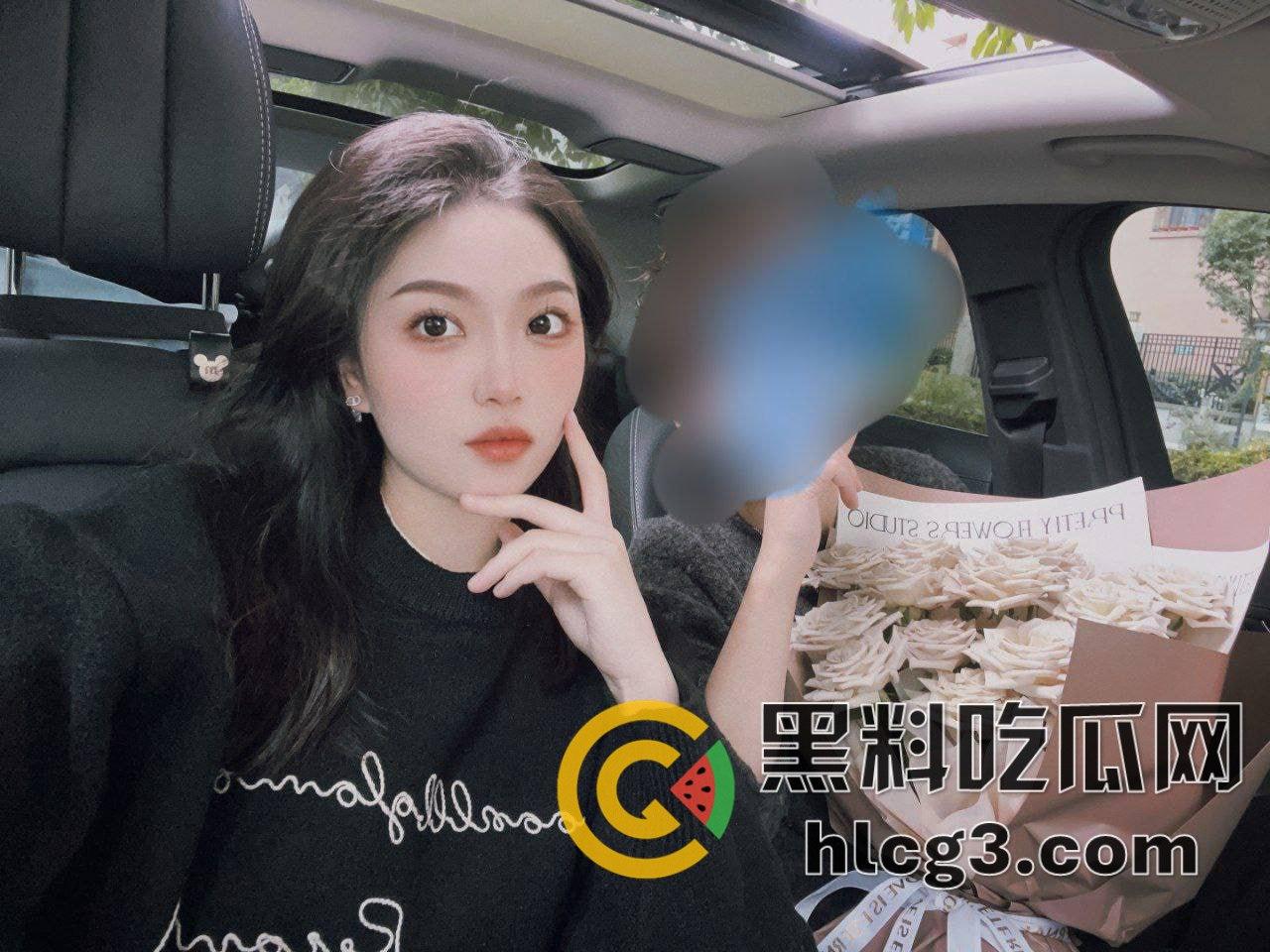 99年骚逼女神舔狗夜夜意淫,她却甘心跪地当金主脚下的狗,沸羊羊的梦想全是金主的现实!