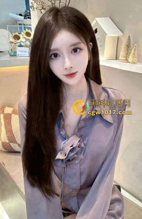 跟性感丰满的迷人嫂子酒店偷情约炮,红色情趣套装身上骑,无套中出,一滴不剩的舔舐干净我的精液!