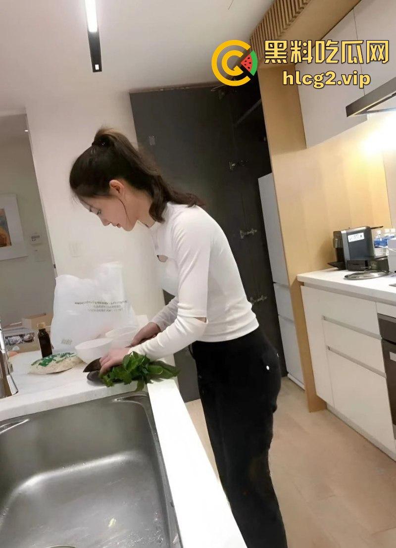 川航极品骚货空姐【周娅菲】骚穴天天求精 日常约炮 逼闲着就难受