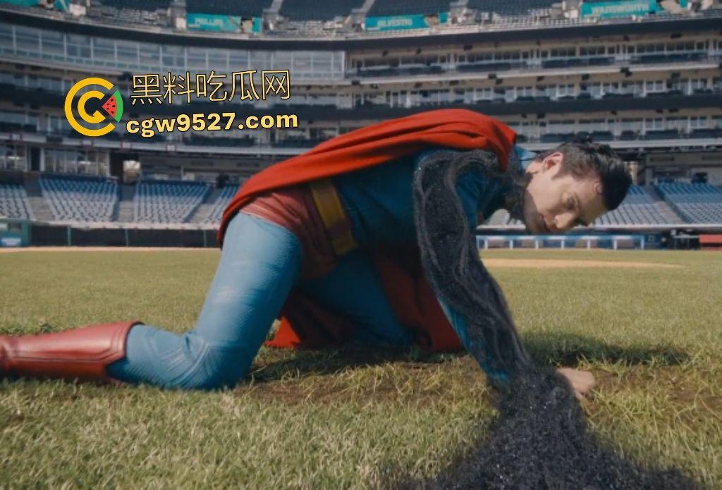 《超人》2025惊天危机!卡尔-艾尔卷入全球阴谋,莱克斯·卢瑟科技欲想灭杀超人,最后被露易丝·莱恩联合超狗逆转乾坤!