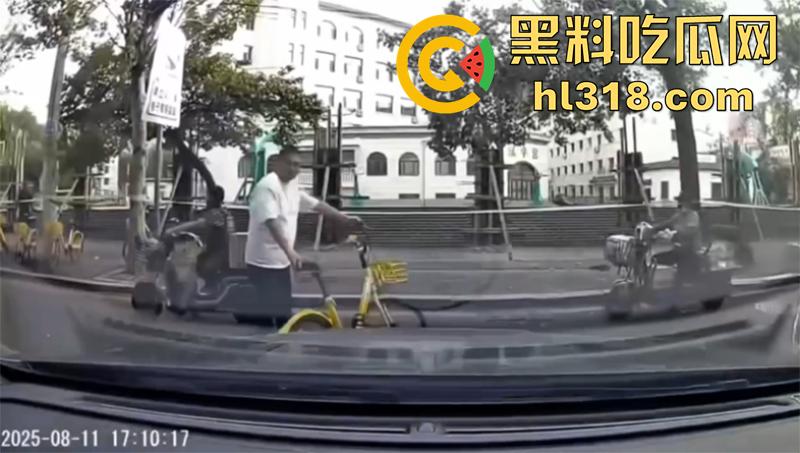 还敢装逼00后直接整治你,沈阳00后开车遭39岁男子辱骂,气不过直接开车撞,目前已被刑拘!