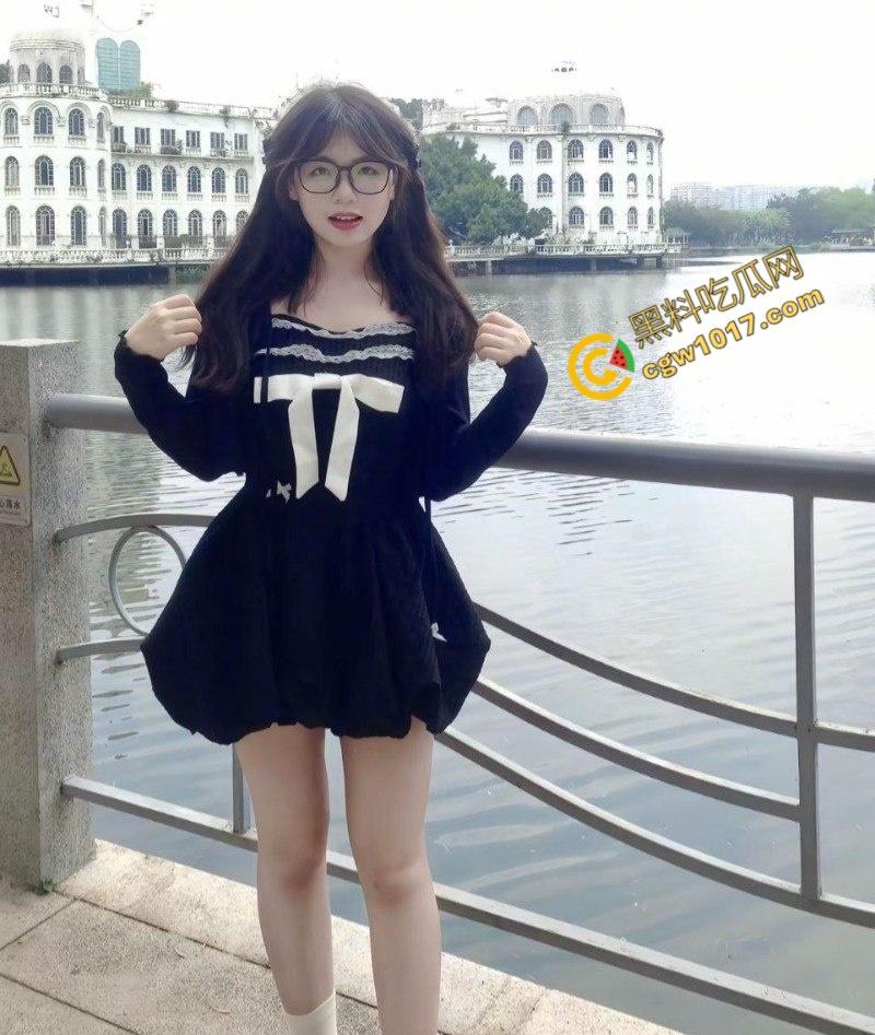 河南师范大学【张妍】激情视频爆红,翘臀高撅迎合巨棒,汁水四溅,巨乳晃荡,淫娃本色全开