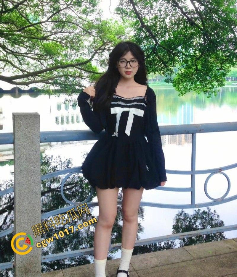 河南师范大学【张妍】激情视频爆红,翘臀高撅迎合巨棒,汁水四溅,巨乳晃荡,淫娃本色全开