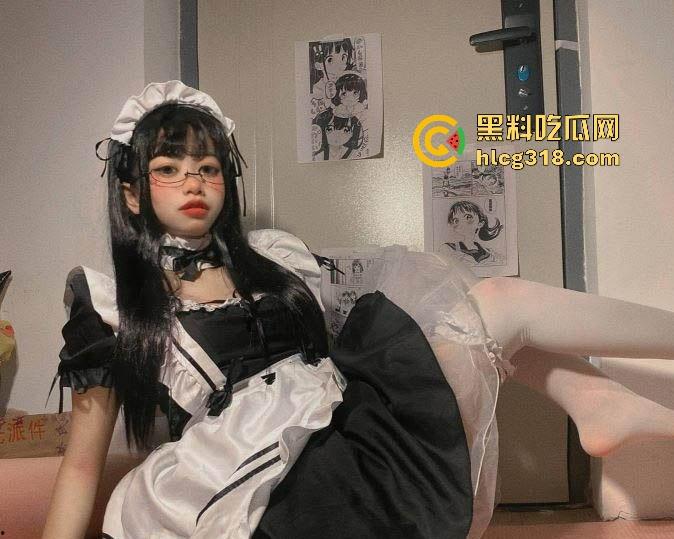 常州反差骚货【佟晓雪】包养调教视频曝光,女仆装摆姿势露逼,道具玩穴,骑乘插菊花骚气十足!