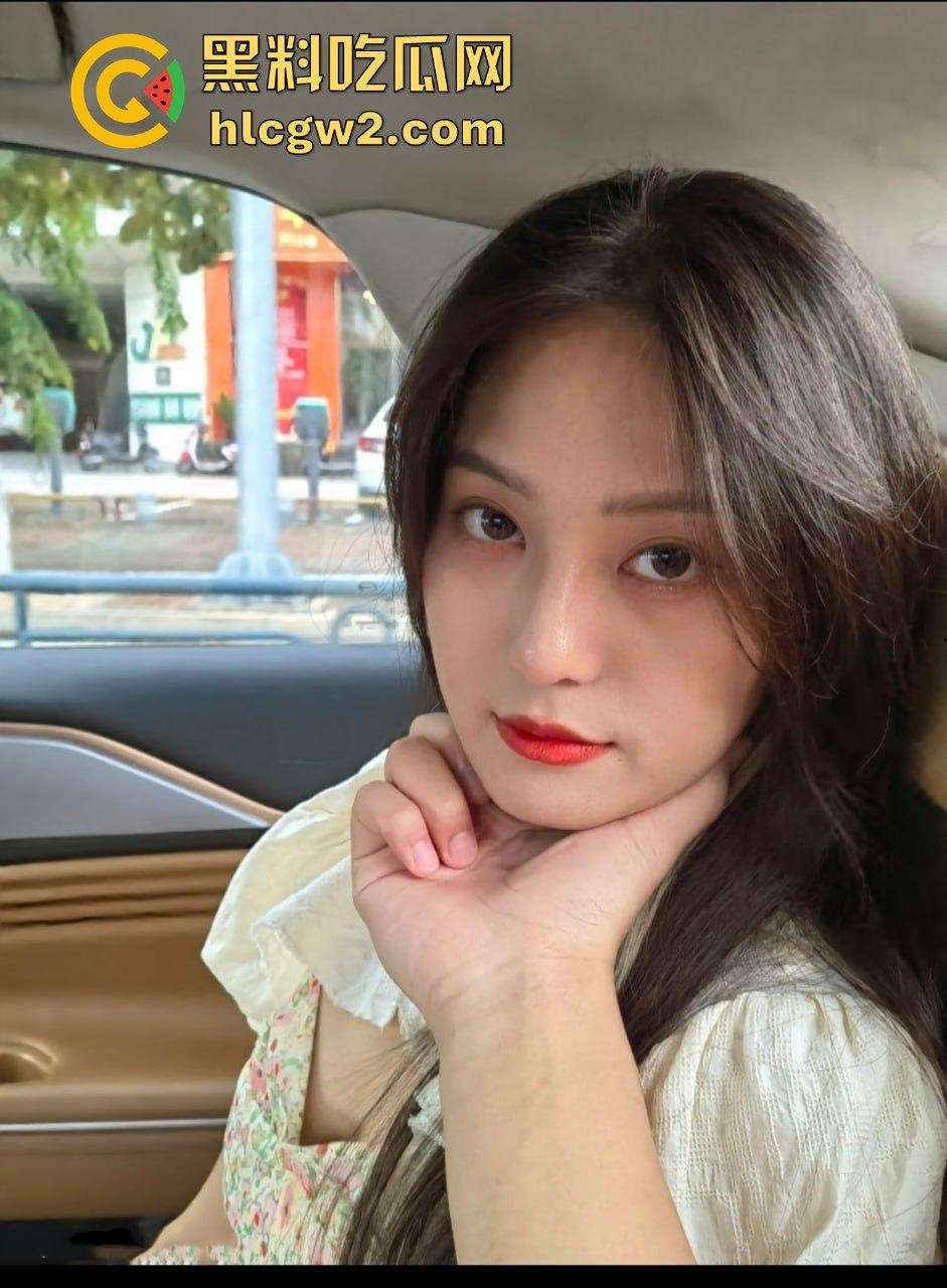 身材爆表的广州钢琴老师『邱子怡』,钢琴弹得好,口技绝活更让人上头!来看看她是如何让人欲罢不能的!