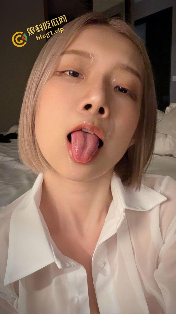 台湾高颜值反差婊『Zhen祯』极品短发女神 付费性爱视频流出!