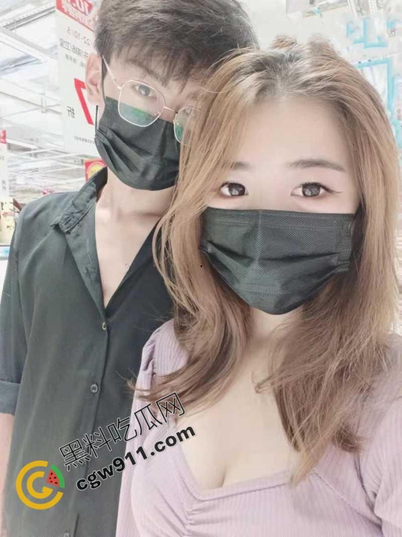 山东巨乳人妻【颜丽君】与精神小伙偷情视频外流,肥臀大骚穴,天生欠干,小穴被彻底玩烂!