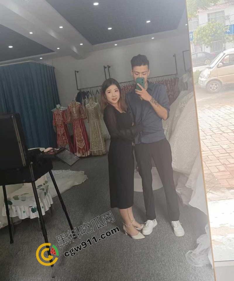 山东巨乳人妻【颜丽君】与精神小伙偷情视频外流,肥臀大骚穴,天生欠干,小穴被彻底玩烂!