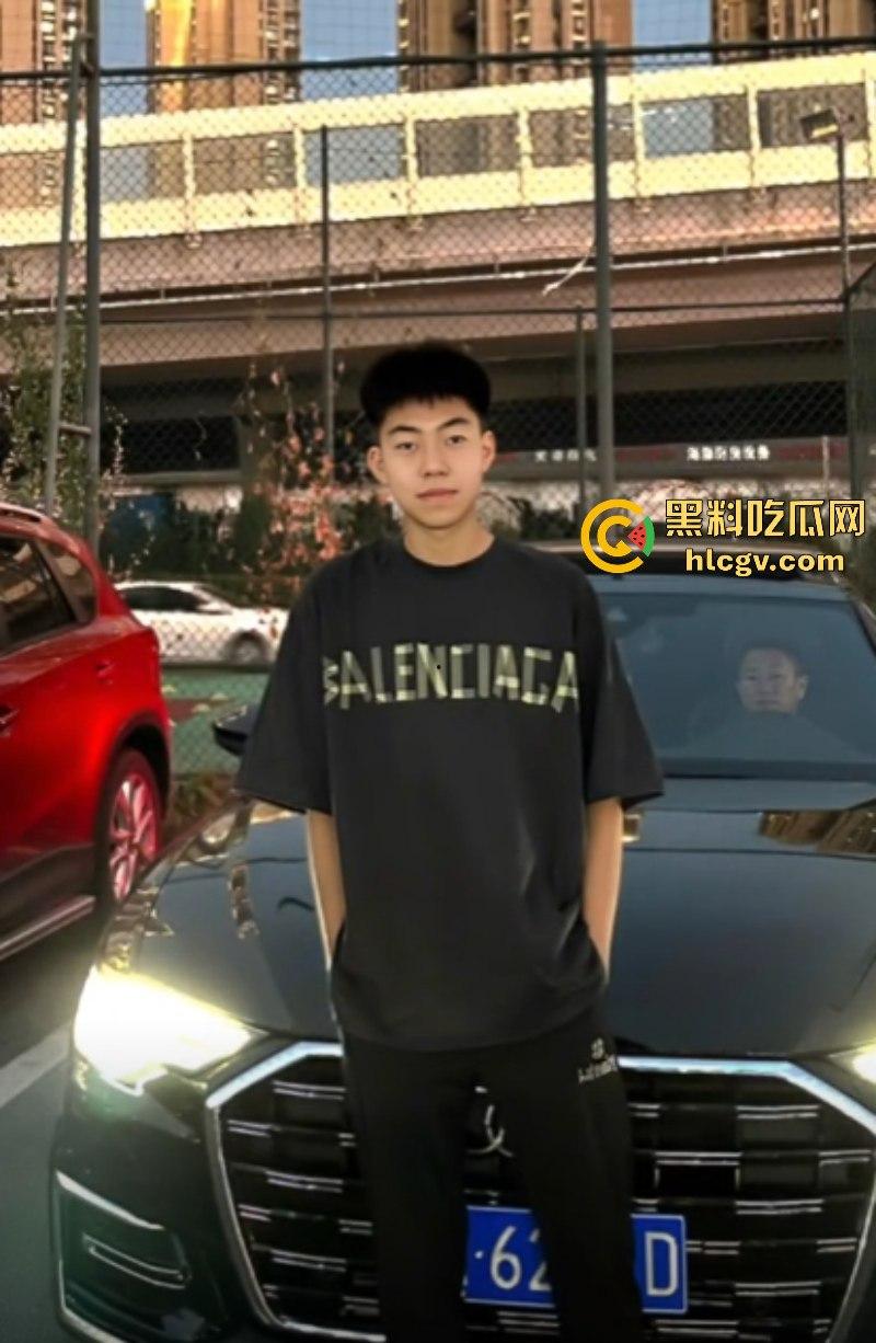 抖音忘川 44W粉丝抖音博主 真名【刘瀚阳】线下操粉群啪 00后女生视频泄露!