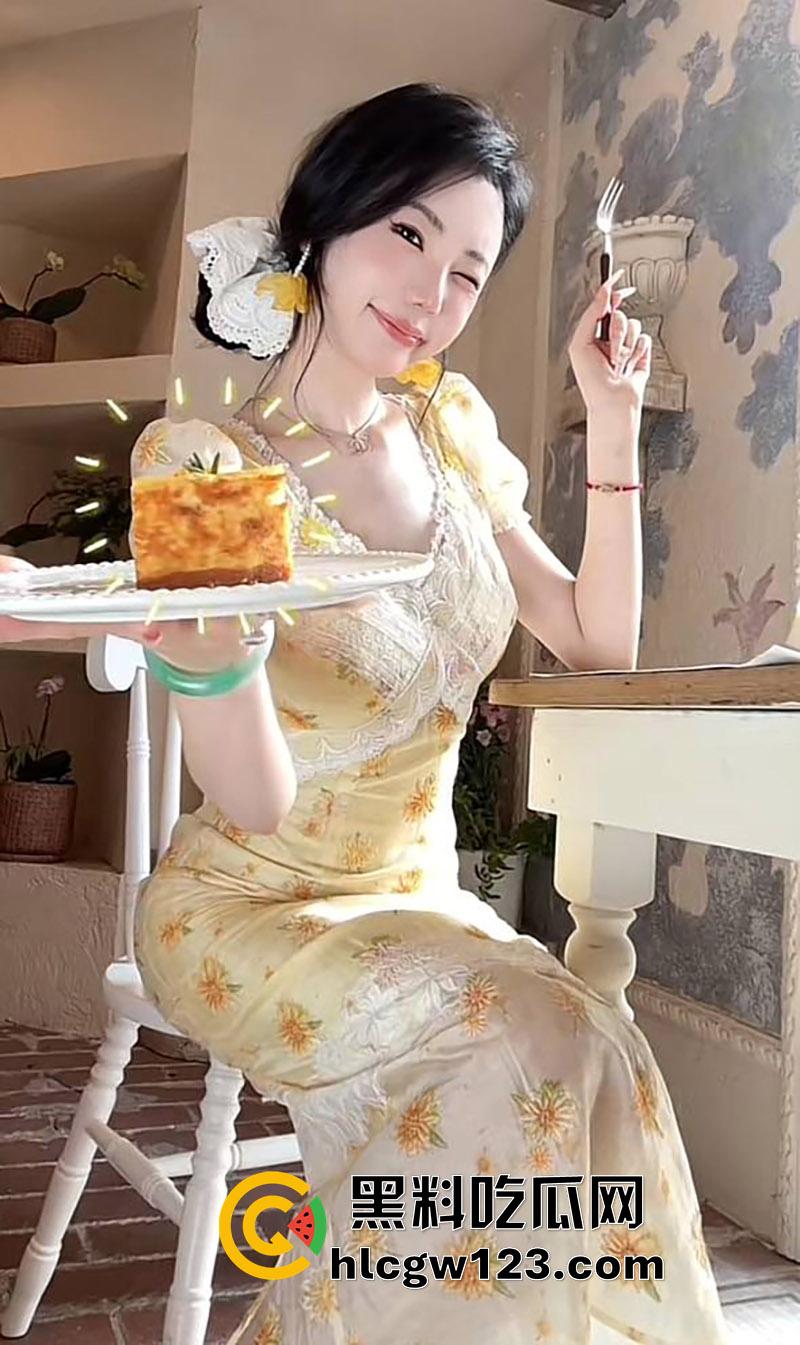 抖音服装界诈骗大神【Sun雅乔】,专坑无知小仙女,表面女神背地富人母狗,各种约炮群p淫荡至极!