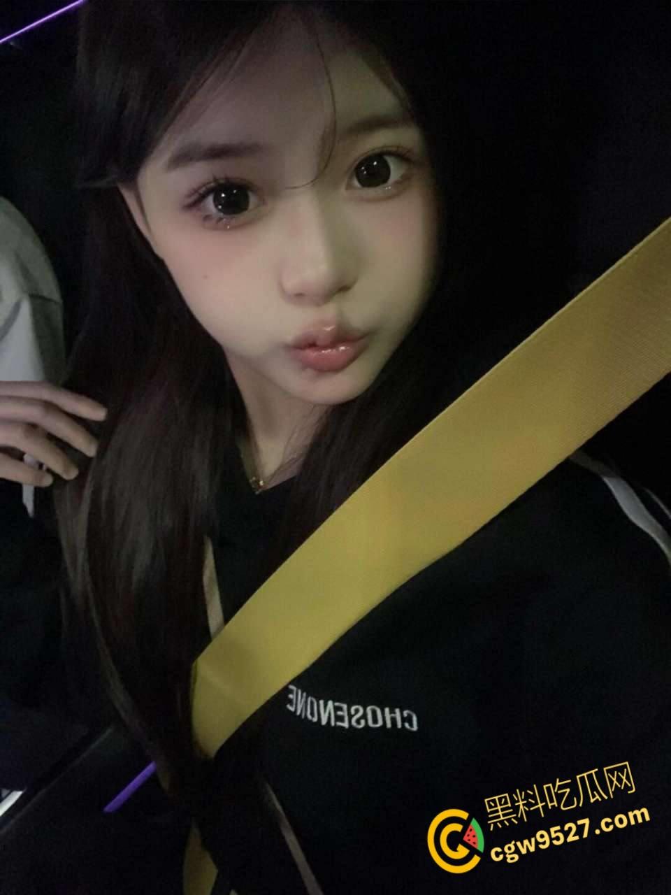 杭州反差母狗【武杭霏霏】,高跟鞋大长腿淘宝模特,下班主动求操性感撩人,肛塞调教后入小骚穴!