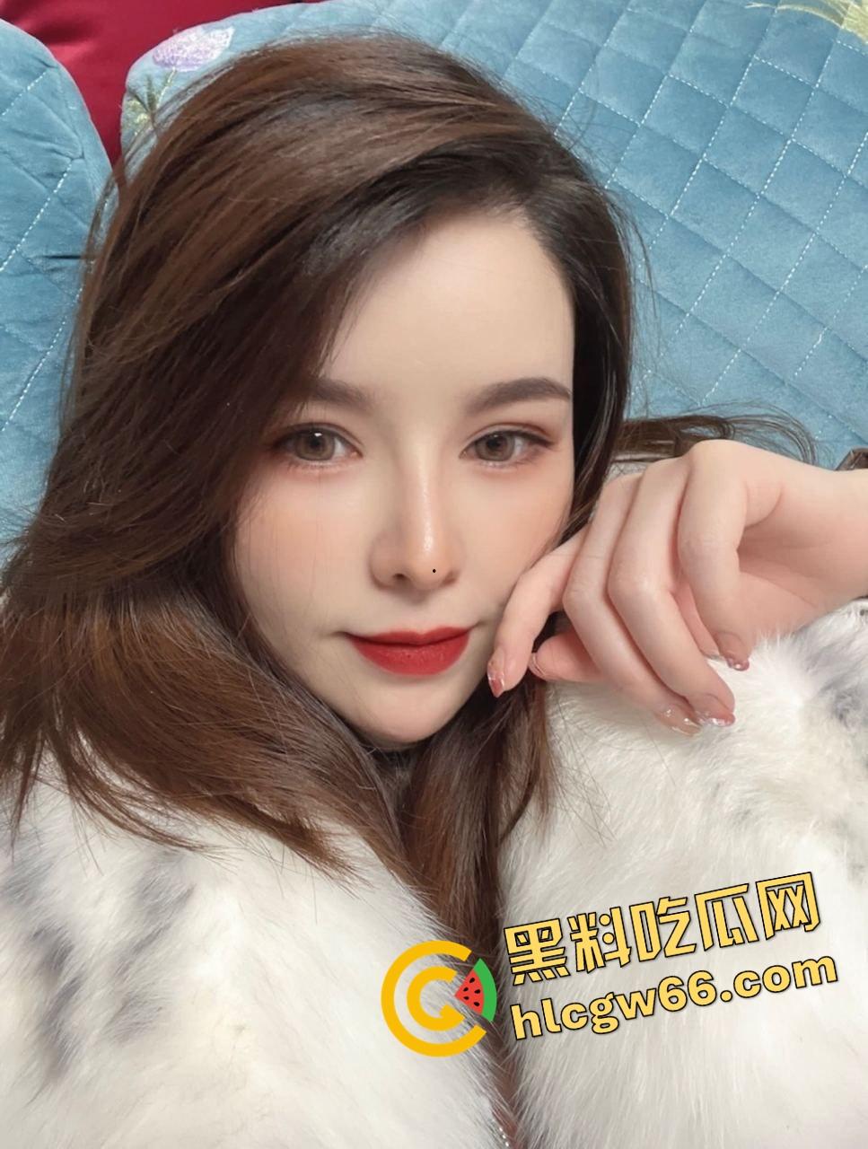 单位出差潜规则女下属『孙丹丹』主动送逼求上位，被调教成专属母狗，内射精液流出成日常！