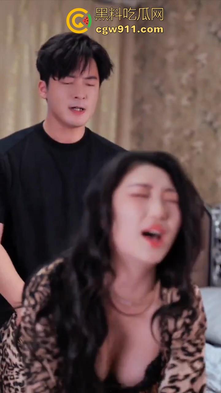 不是哥们你告诉我现在网剧都发展成这样了吗?床上系都已经拍到老汉推车了,不认真看真以为是麻豆出品!