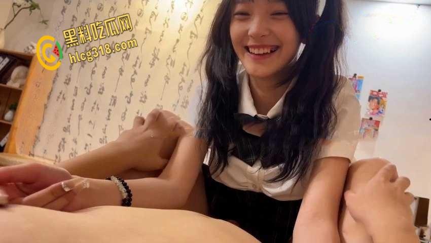 万人求购【印象足拍】最美校花,双马尾美腿足交 ,把小胖爽得神魂颠倒!