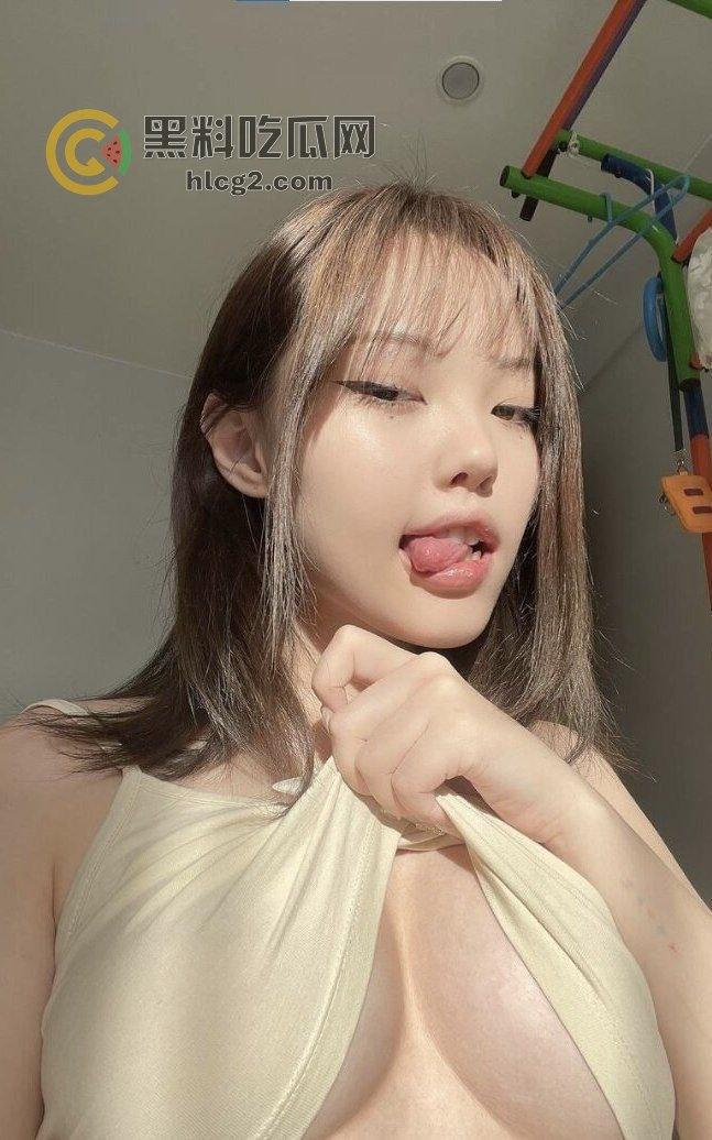 顶级颜值反差婊「皮利珊」私拍泄密,火辣自拍生活照被摄影师曝光!