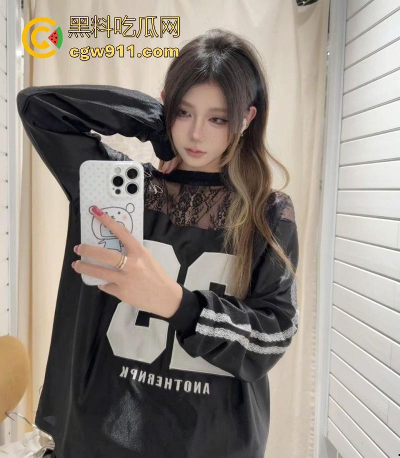 湖北理工大学高颜值学妹【李萌】与男友做爱视频泄露,娴熟口技含屌舔蛋,无套抽插双乳晃得起飞!