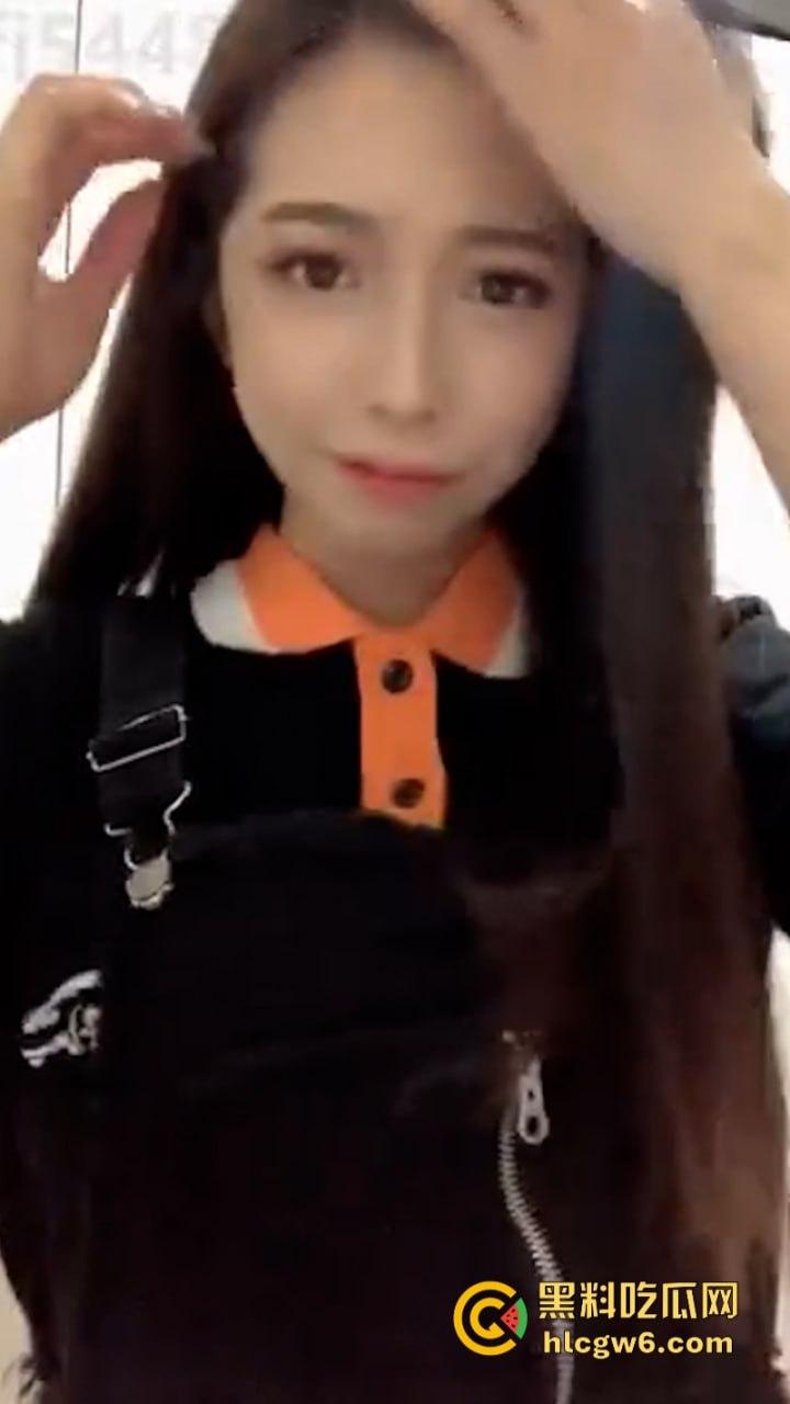 极品兔牙女大学生【杨萌】直播发骚 岔腿直播露奶露逼 被录屏指证后说自己有第二人格!