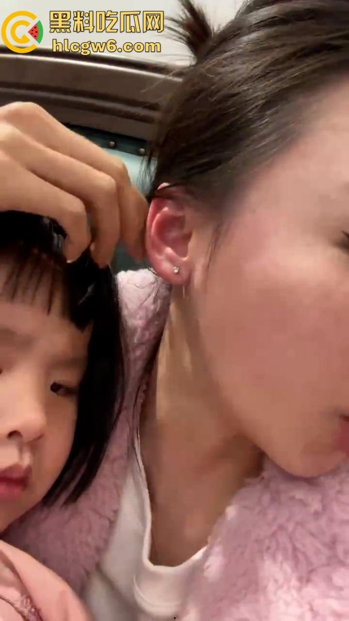 湖北一小学美女老师抖音自曝离婚探女遭前夫爹殴打抓脸全身多处受伤 伤情实拍曝光!都是血口子