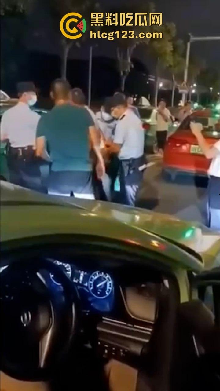 作死系列!出租车猥亵醉酒妹子 还拍视频炫耀?自带犯罪全过程 警察都笑了