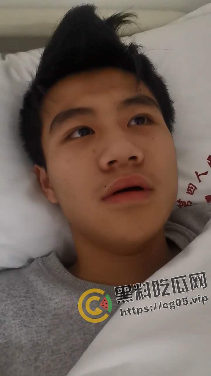 辽宁营口大石桥第二高级中学 男生在卫生间遭遇霸凌围殴 事后校方和打人家长不承认 现在孩子精神出现异常