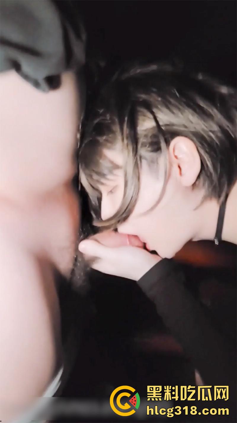 韩国超美极品ts人妖,在酒吧被人发现真身,直接拉到小角落轮奸后庭,多人淫乱激情啪啪!