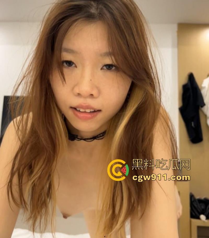 成都淫骚渣女【秦回慧】出轨视频被男友曝光,镜前后入自拍浪叫,女上骑乘臀浪翻滚,妥妥的反差母狗!