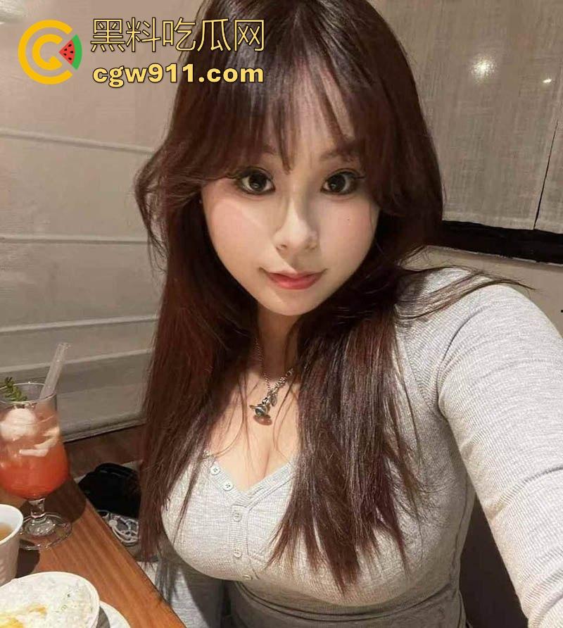 湖北理工巨乳学妹【邢佳佳】与男友约炮私密视频流出，微胖巨乳尤物深喉口交，全程露脸性爱魅惑至极！