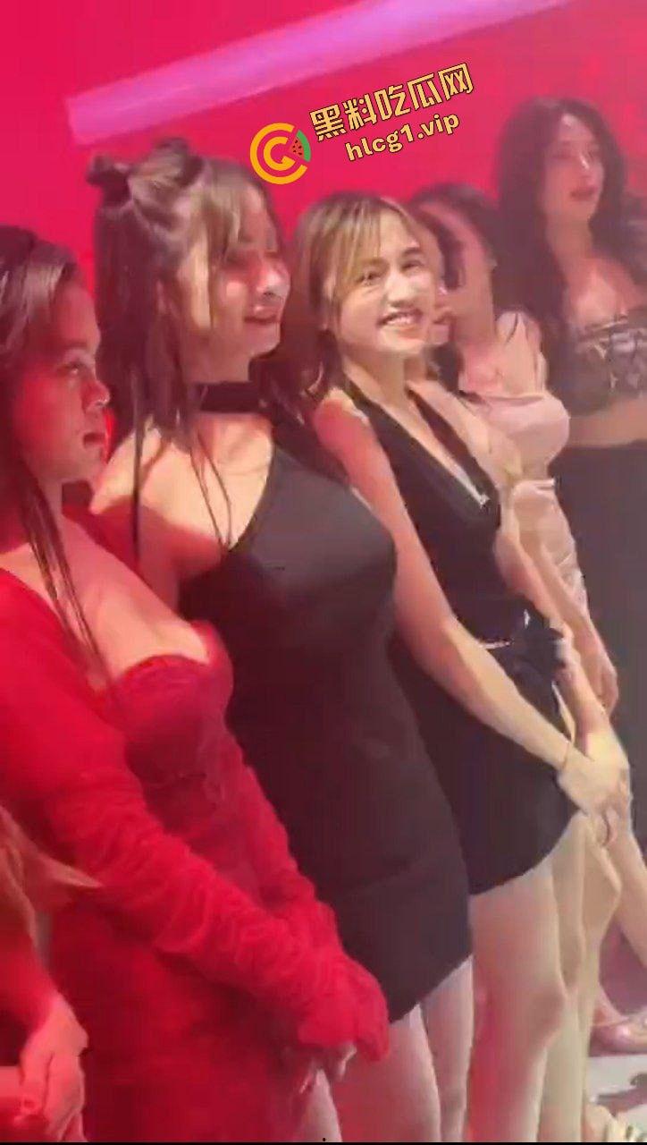 欢迎来到非诚勿扰海选现场！看各位女嘉宾如何风骚 体验金主既视感！