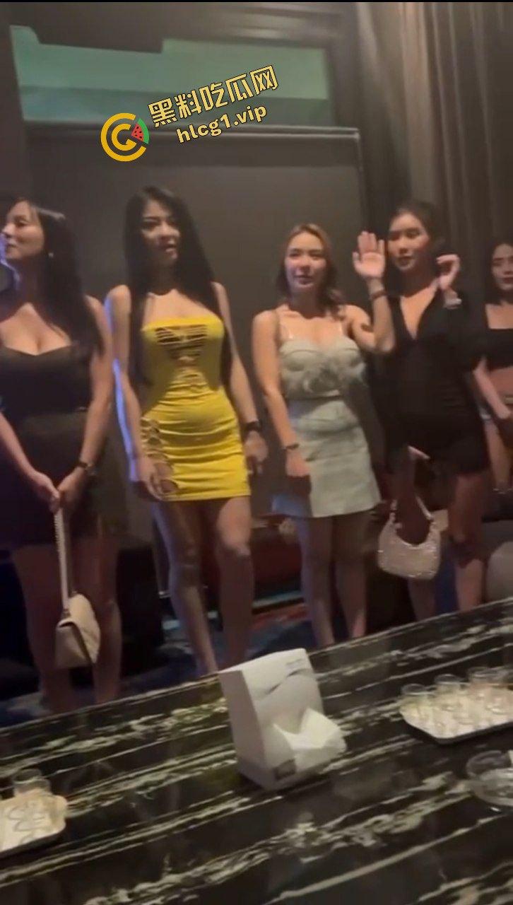 欢迎来到非诚勿扰海选现场!看各位女嘉宾如何风骚 体验金主既视感!