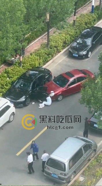 山东东营丈夫持斧砍伤妻子及两孩子后畏罪自杀,7月11日通报引发热议