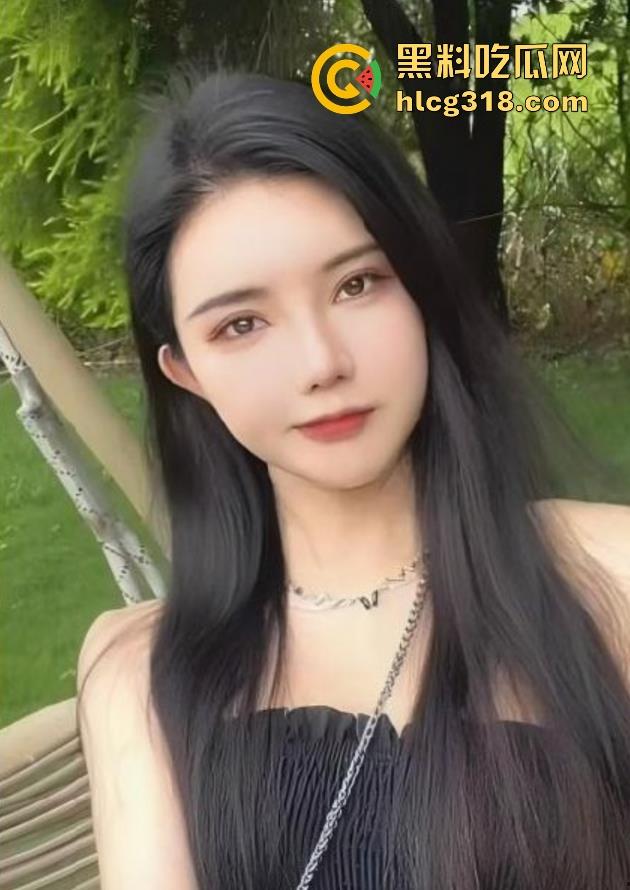 海角大神【会喷水亲姐姐】喝下最强壮阳秘方,把巨乳骚姐操到狂喷水,肉棒如铁棍般把逼干肿!