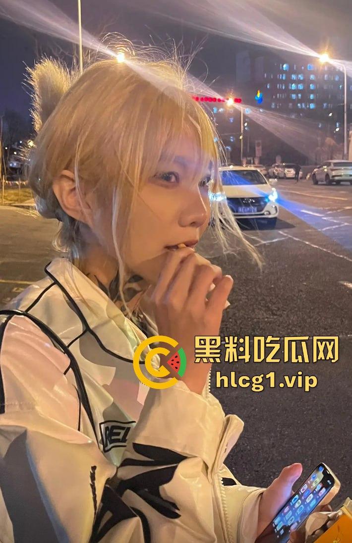 抖音女Rapper『尔晴没吃饱』花臂纹身女神的双面人生!前男友啪啪视频流出,反差婊形象大曝光!