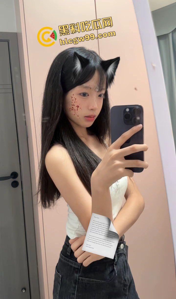 抖音高三清纯嫩妹反差少女【一吱芝】08年就已被破处与数位大哥滥交,酒店包夜爆干一天一夜!惨遭曝光独家流出