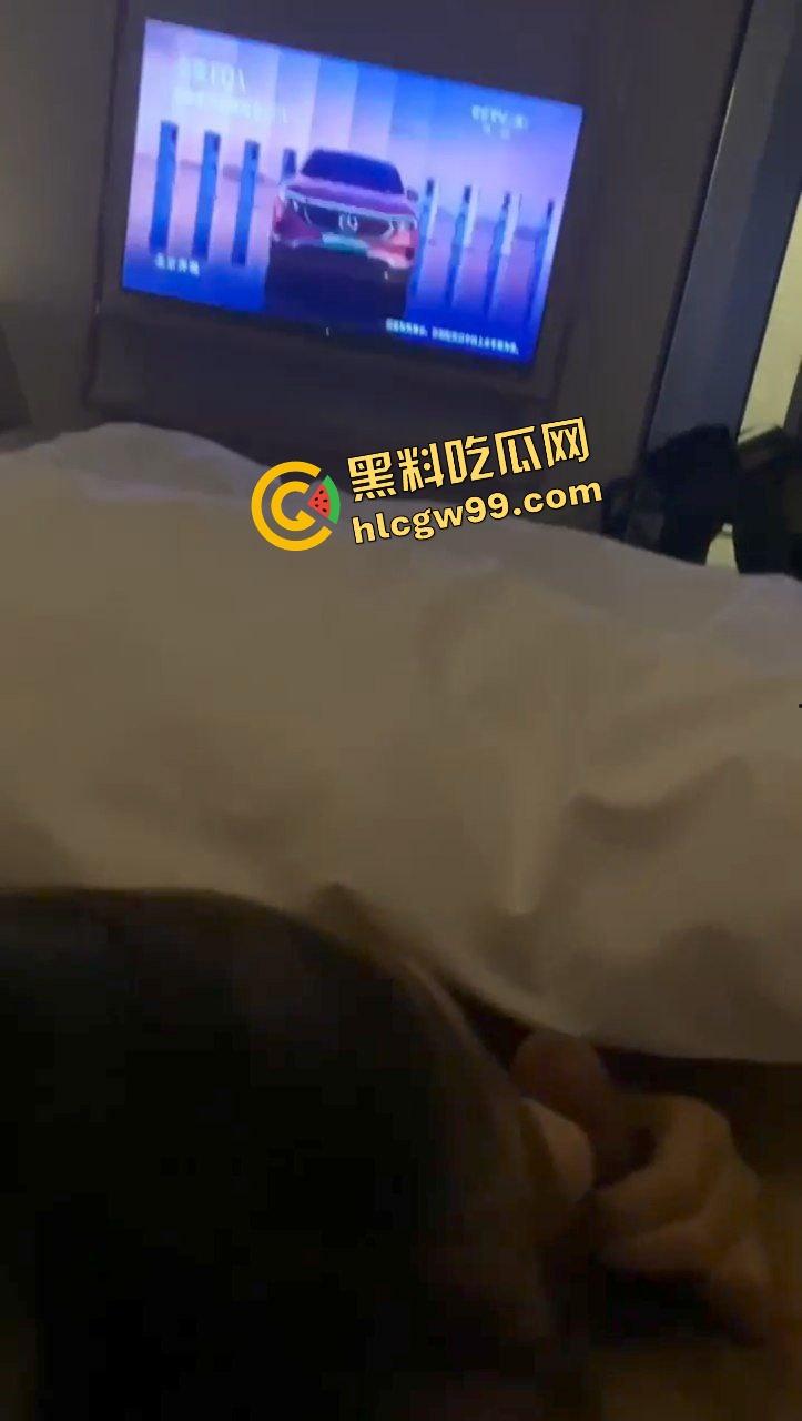 抖音高三清纯嫩妹反差少女【一吱芝】08年就已被破处与数位大哥滥交,酒店包夜爆干一天一夜!惨遭曝光独家流出