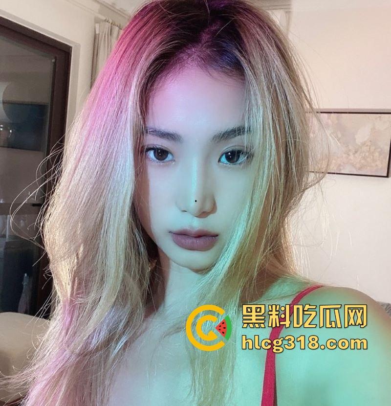 媚黑留学生和欧美男友性爱视频流出!性感巨乳肥臀,无毛美鲍穴被猛烈爆操淫水喷涌!