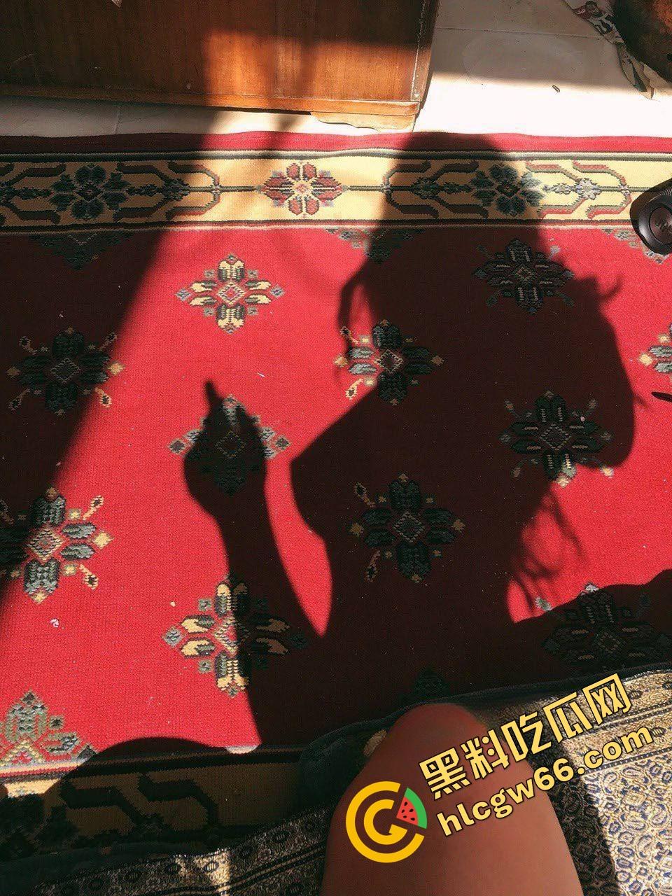 抖音700万粉丝巨乳网红【江小帆】真实身份竟是专业福利姬,不雅视频满天飞,奶大逼骚玩得飞起!