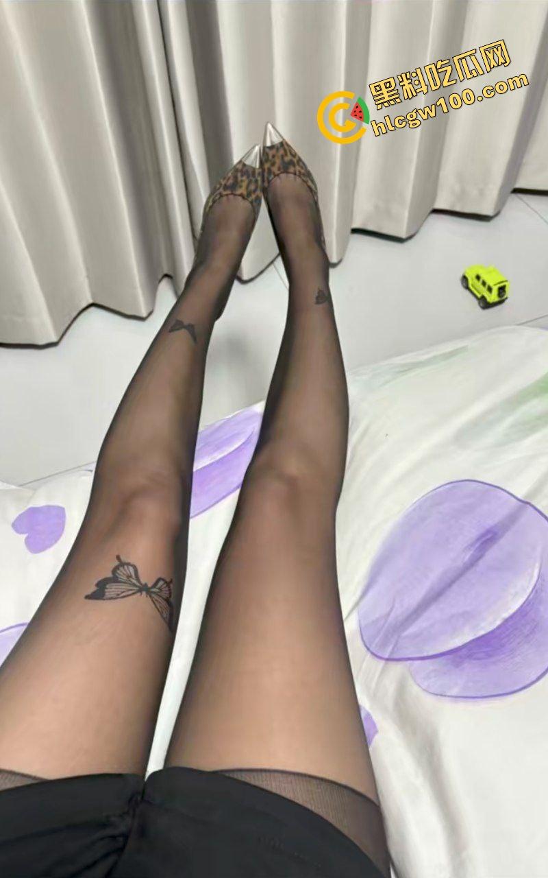 海南海口反差御姐母狗公交车【吴芸】道具抽打轮操骚穴 多人淫乱3P多体位操逼内射灌满淫穴！原创独家流出！