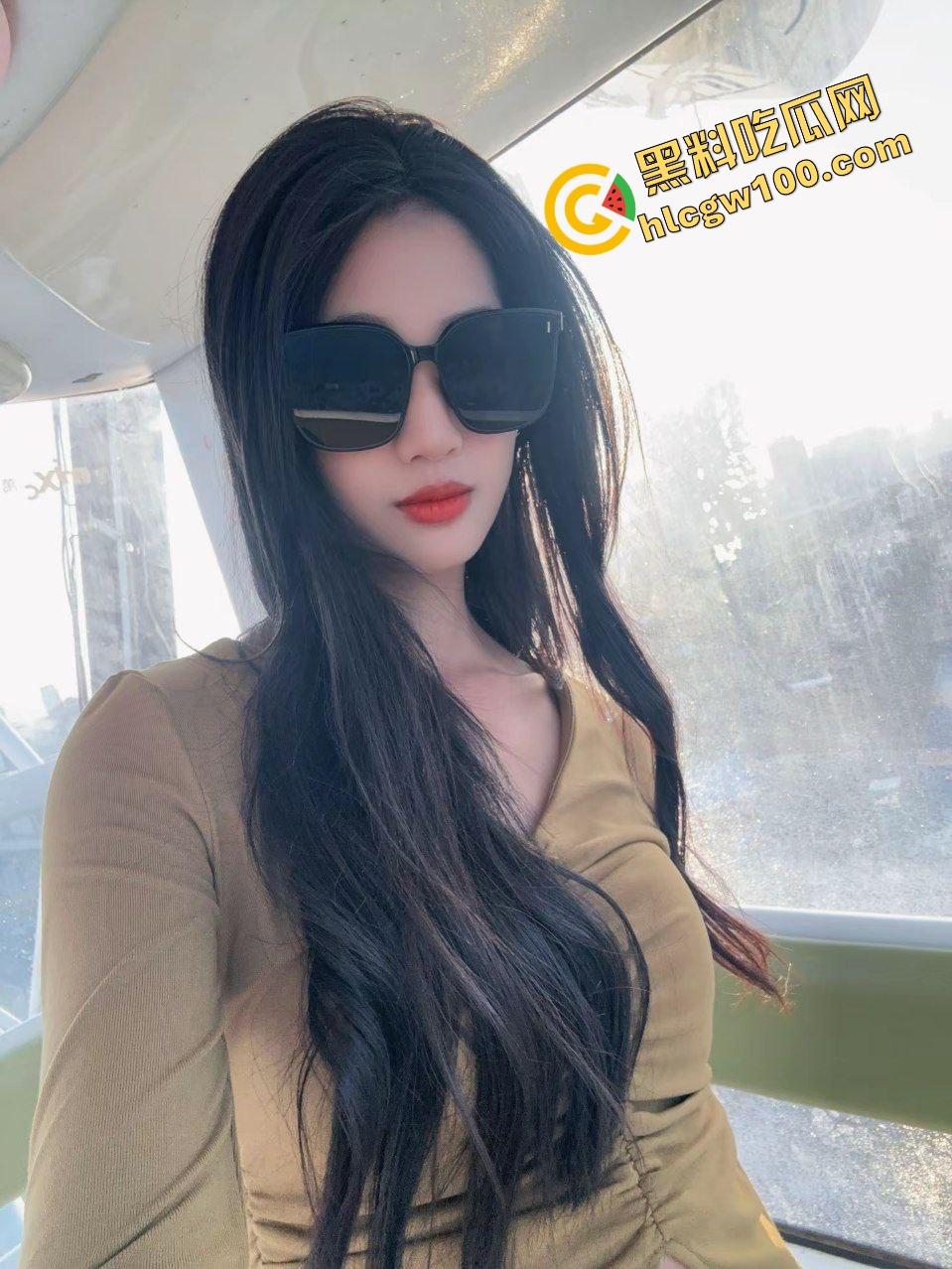 海南海口反差御姐母狗公交车【吴芸】道具抽打轮操骚穴 多人淫乱3P多体位操逼内射灌满淫穴!原创独家流出!