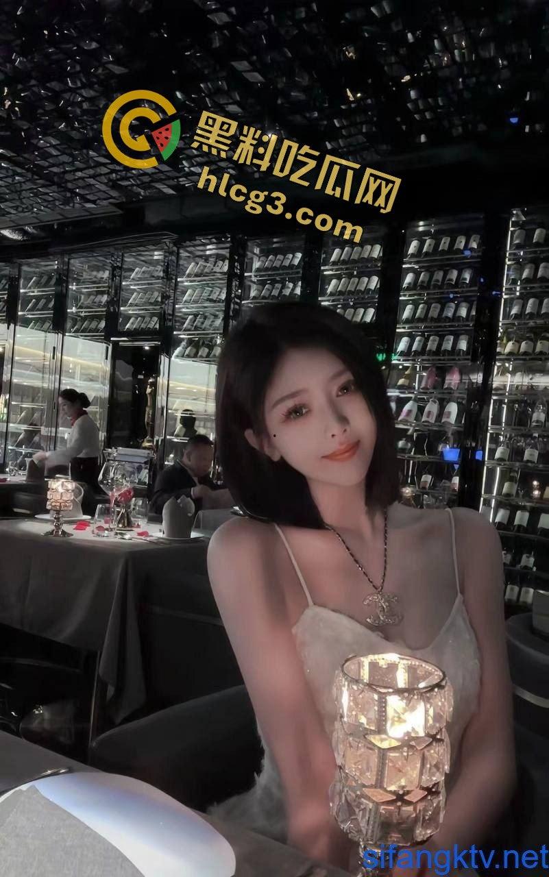 【校园秘闻】艺术学院大三舞蹈生情趣制服COS狂野性爱,姨妈期间高潮暴露!