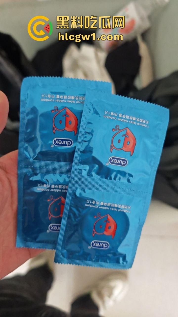 上海小伙网恋奔现翻车 软萌妹子变超雄坦克 房都开好了还是办了吧!