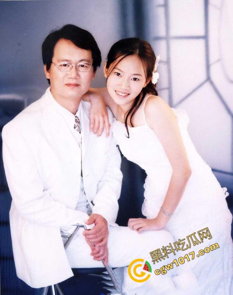 湖南已婚人妻【黄怡嘉】反差母狗性生活曝光：怀孕被老公狂野输出，口技高超欲罢不能！