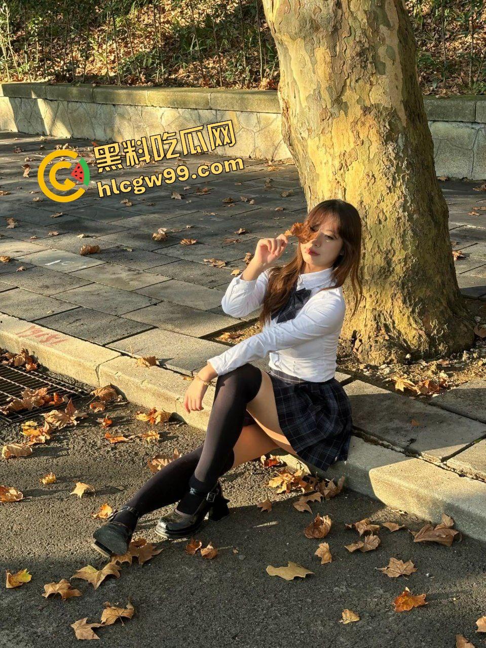 抖音贵医科清纯御姐【想吃芝士】光鲜亮丽的背后却是大哥的肉便器母狗,跑去武汉约炮淫荡后入!独家曝光流出!