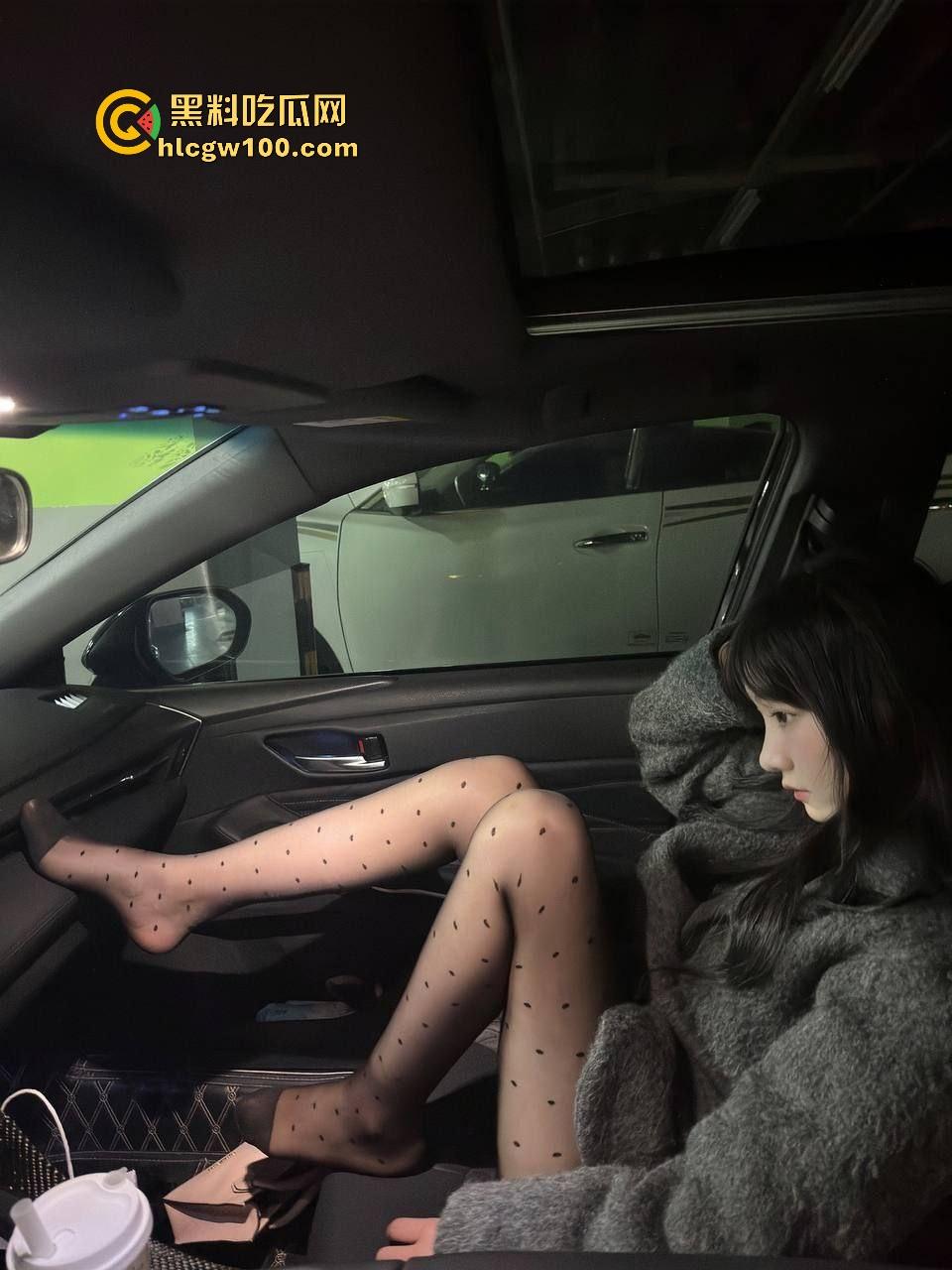 襄阳【冷佳桐】从害羞妹到骚浪货,交友平台聊来的嫩逼,插多了主动喊老公求操,舔逼还流黏液到嘴里!