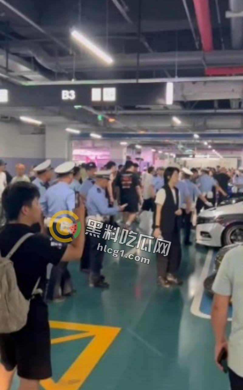 北京三环办公楼惊现地下改装车大会,被一锅端,懂车帝标识现场却称“无关”!