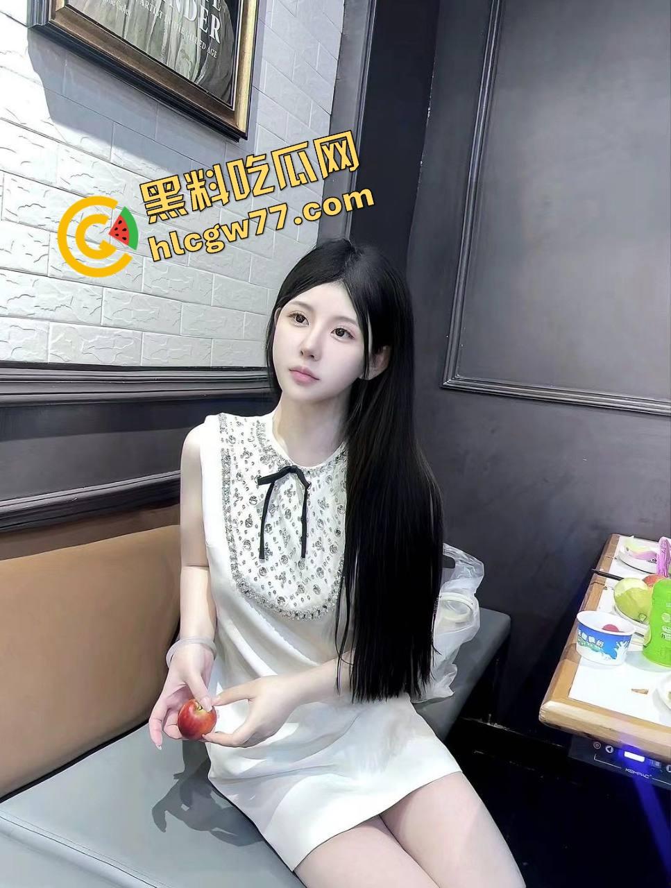 湖州城际学院『孙雪』逼嫩得一戳就喷水,像谁拧爆了矿泉水瓶,富二代的移动射精桶认证!